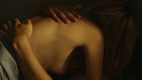 Sophie Kennedy Clark - Nudity in Obey (2018)