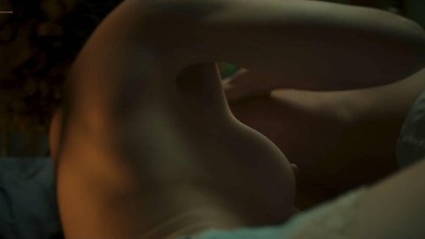 Blanca Suarez, Ana Polvorosa - Nudity in Cable Girls s01 (2017)