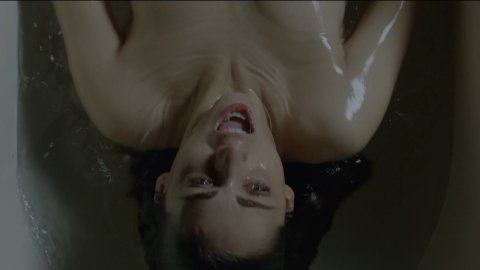 Miriam Leone - Nudity in Thou Shalt Not Kill s01e01 (2015)