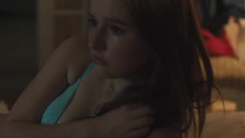 Kaitlyn Dever - Nudity in All Summers End (2017)