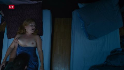 Wanda Wylowa - Nudity in Monogamish s02e07 (2019)