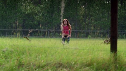 Gina Philips - Nudity in Jeepers Creepers (2001)