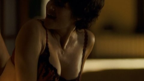 Carla Gugino - Nudity in Righteous Kill (2008)