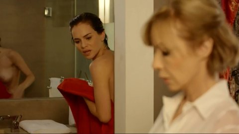 Luz Cipriota, Inez Estevez, Carla Quevedo - Nudity in El Maestro s01e03-04, e10 (2017)