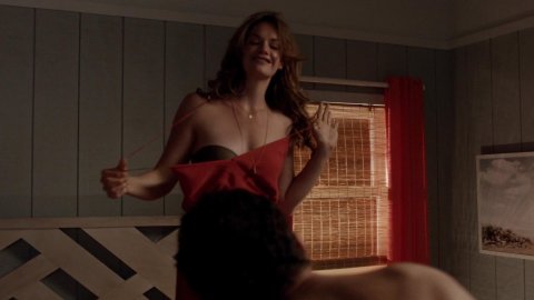 Ruth Wilson, Julia Goldani Telles - Nudity in The Affair s01e06 (2014)