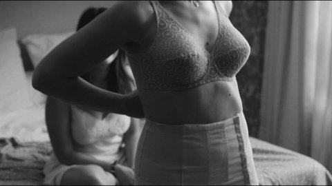 Esther Garrel, Leila Bekhti - Nudity in Astragal (2015)