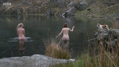 Kate Humble - Nudity in Kate Humble: Off the Beaten Track s01e01 (2017)