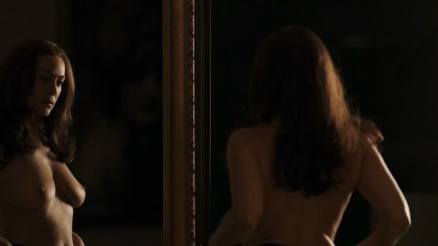 Elena Sofia Ricci - Nudity in Loro (2018)