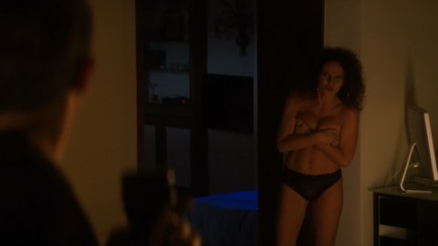 Rebecca Azan - Nudity in Huge in France s01e01 (2019)