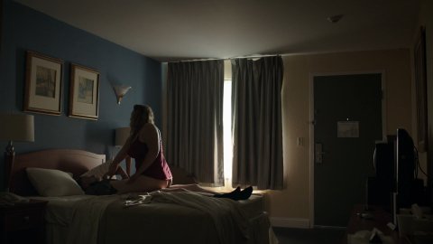 Meredith Holzman - Nudity in The Sinner s01e06 (2017)