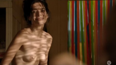 Flora Bonfenti - Nudity in Guyane s01e07 (2017)