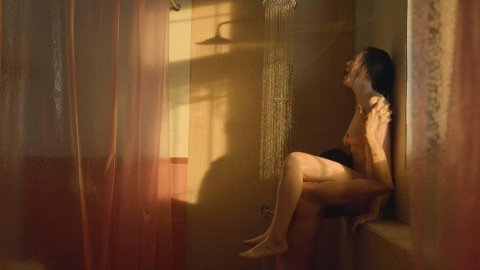 Yu-Wei Shao, Xing Li - Nudity in The Tenants Downstairs (2016)