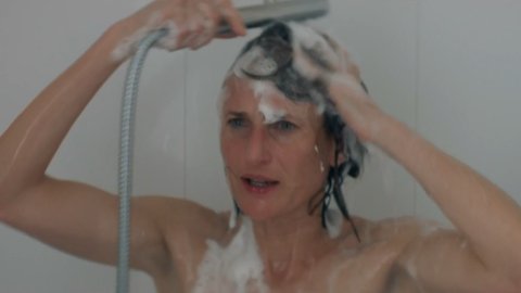 Camille Cottin - Nudity in Photo de famille (2018)