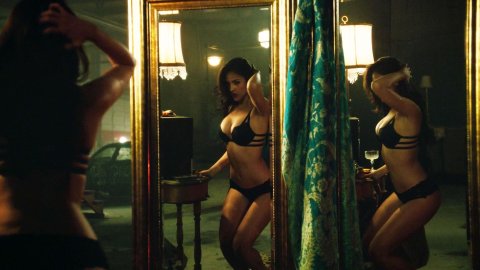 Eiza Gonzalez - Nudity in From Dusk Till Dawn: The Series s02e01 (2015)