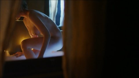 Gracie Gilbert - Nudity in Underbelly s06e07 (2013)