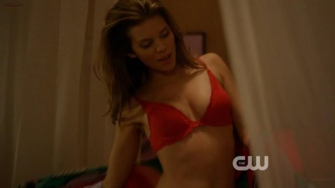 AnnaLynne McCord - Nudity in 90210 s05e20 (2013)