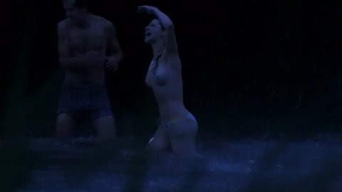 Sarka Vankova, Irena Machova, Ida Sovova, Katerina Odarcenkova - Nudity in Panic je nanic (2006)