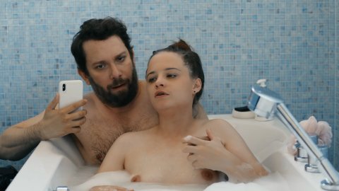 Jasna Fritzi Bauer - Nudity in jerks. s03e01 (2019)