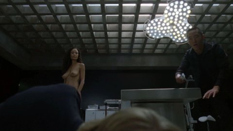 Thandie Newton - Nudity in Westworld s01e08 (2016)