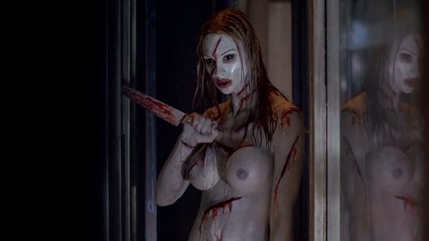 Shawna Loyer - Nudity in Thir13en Ghosts (2001)