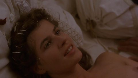 Irene Jacob - Nudity in Othello (1995)