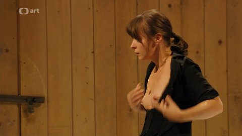 Anna Stropnicka, Monika Malacova - Nudity in Je třeba zabít Sekala (2018)