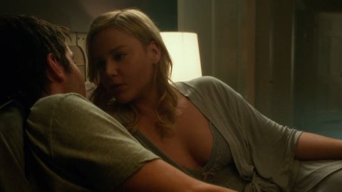 Abbie Cornish - Nudity in Geostorm (2017)