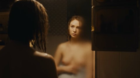 Zofia Wichlacz - Nudity in The Mire s01e02 (2018)