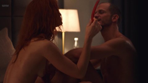 Danica Curcic, Astrid Grarup Elbo - Nudity in Darling (2017)