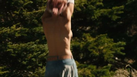 Jennifer Landon, Kelsey Asbille - Nudity in Yellowstone s03e08 (2020)