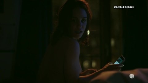 Alice Beladi - Nudity in Hippocrate s01e04 (2018)